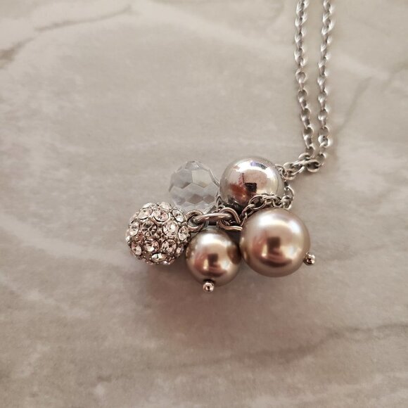 ✨ J.Crew Silver Rhinestones Crystals Pave Fireball Pendant Necklace ✨ - Picture 5 of 6